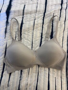Hanes bra size large